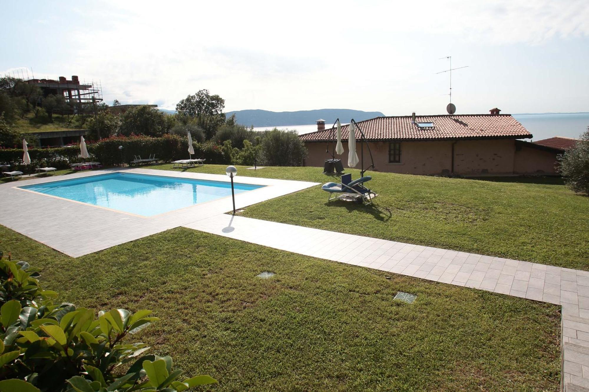 Panorama Lake View, Pool & Garden, 2 Bathrooms, Kingsize & Single-Beds, Fast Internet Toscolano Maderno Luaran gambar
